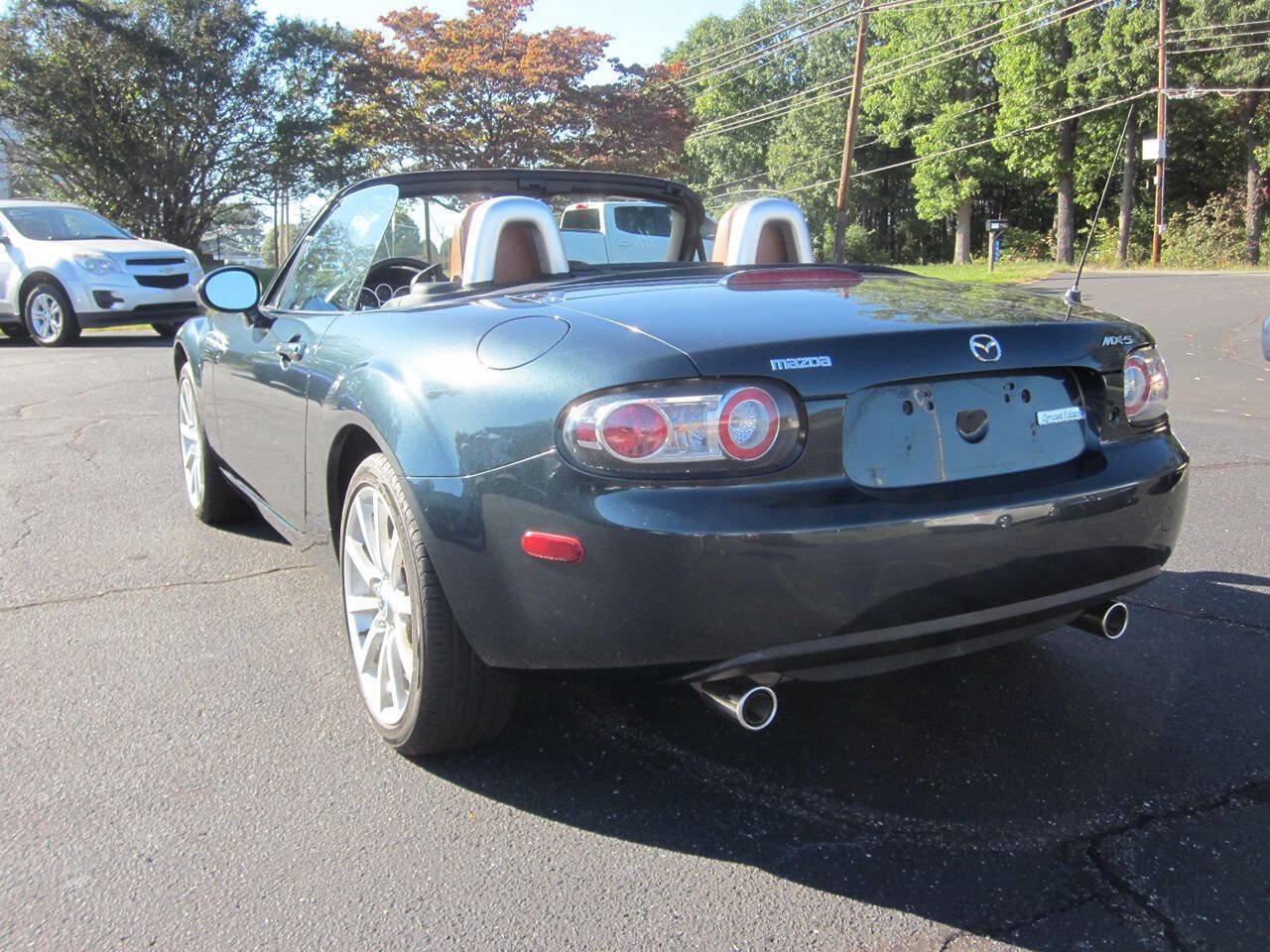 Used 2006 MAZDA MX-5 Miata Grand Touring RWD image 29