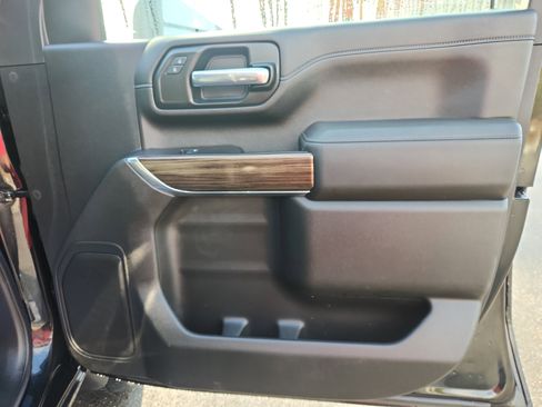 Used 2021 Chevrolet Silverado 2500 LT w/ Convenience Package image 35