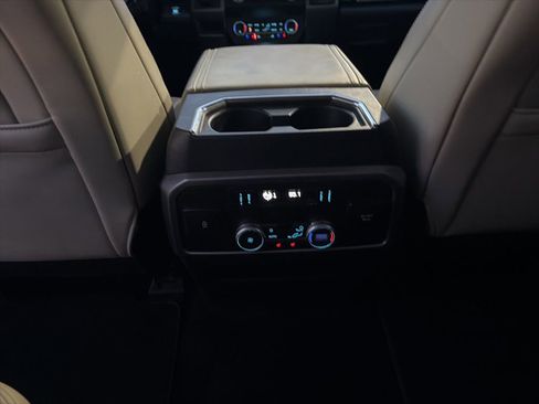 Used 2020 Ford Expedition Platinum image 20