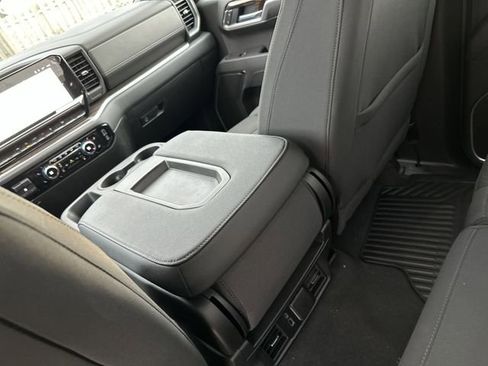 New 2026 GMC Sierra 1500 Elevation image 25