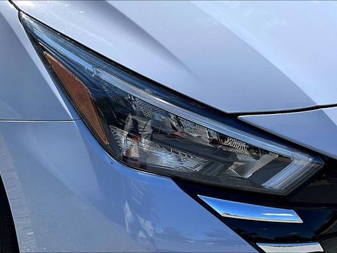 New 2025 Nissan Versa SV w/ Trunk Package image 31