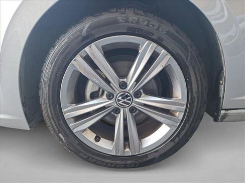 Used 2024 Volkswagen Jetta SE image 21