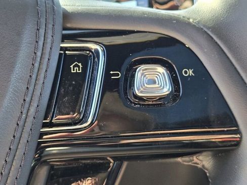 Used 2025 Lincoln Aviator Black Label w/ Black Label Special Edition image 32