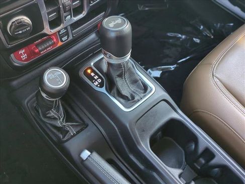 Used 2021 Jeep Wrangler Unlimited Rubicon image 12