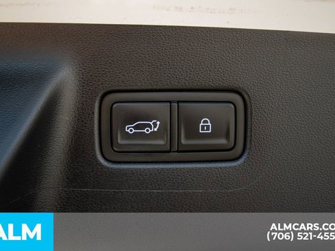 Used 2024 Hyundai Santa Fe Limited image 16