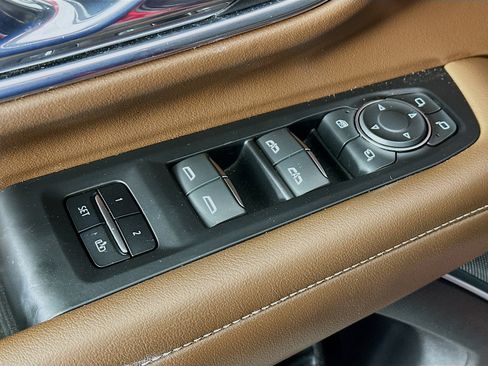 Used 2021 Chevrolet Tahoe High Country image 15