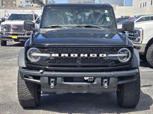 Certified 2024 Ford Bronco Wildtrak AWD/4WD image 2