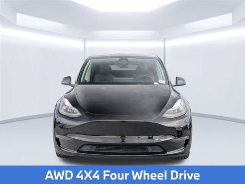 Used 2023 Tesla Model Y Performance AWD/4WD image 11