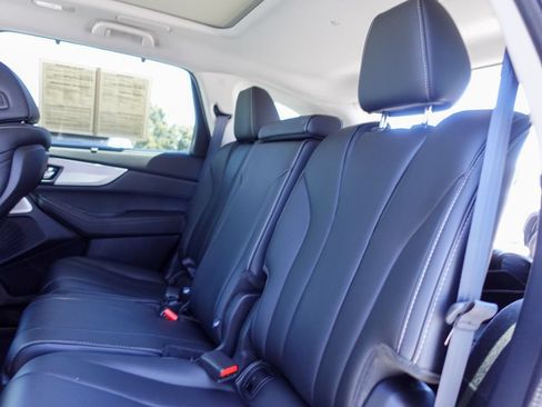 Certified 2026 Acura MDX FWD w/ Technology Package image 25