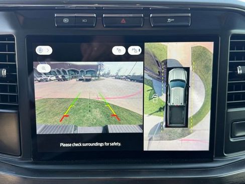 Used 2023 Ford F250 Lariat w/ Sport Appearance Package image 19