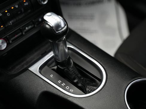 Used 2018 Ford Mustang Coupe image 40