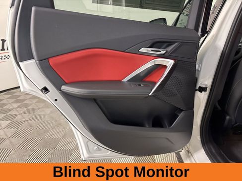 Used 2025 BMW X1 xDrive28i image 18