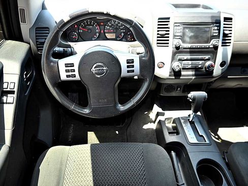Used 2017 Nissan Frontier SV RWD image 17