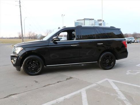 Used 2021 Ford Expedition Limited image 3