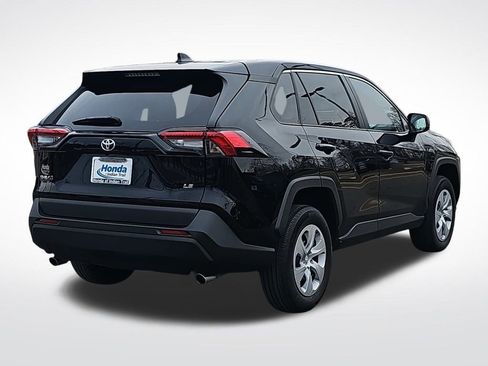Used 2024 Toyota RAV4 LE image 5