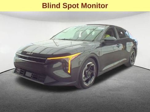 Used 2025 Kia K4 EX image 4