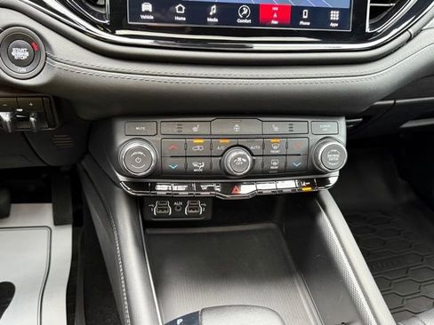 Used 2021 Dodge Durango GT image 22