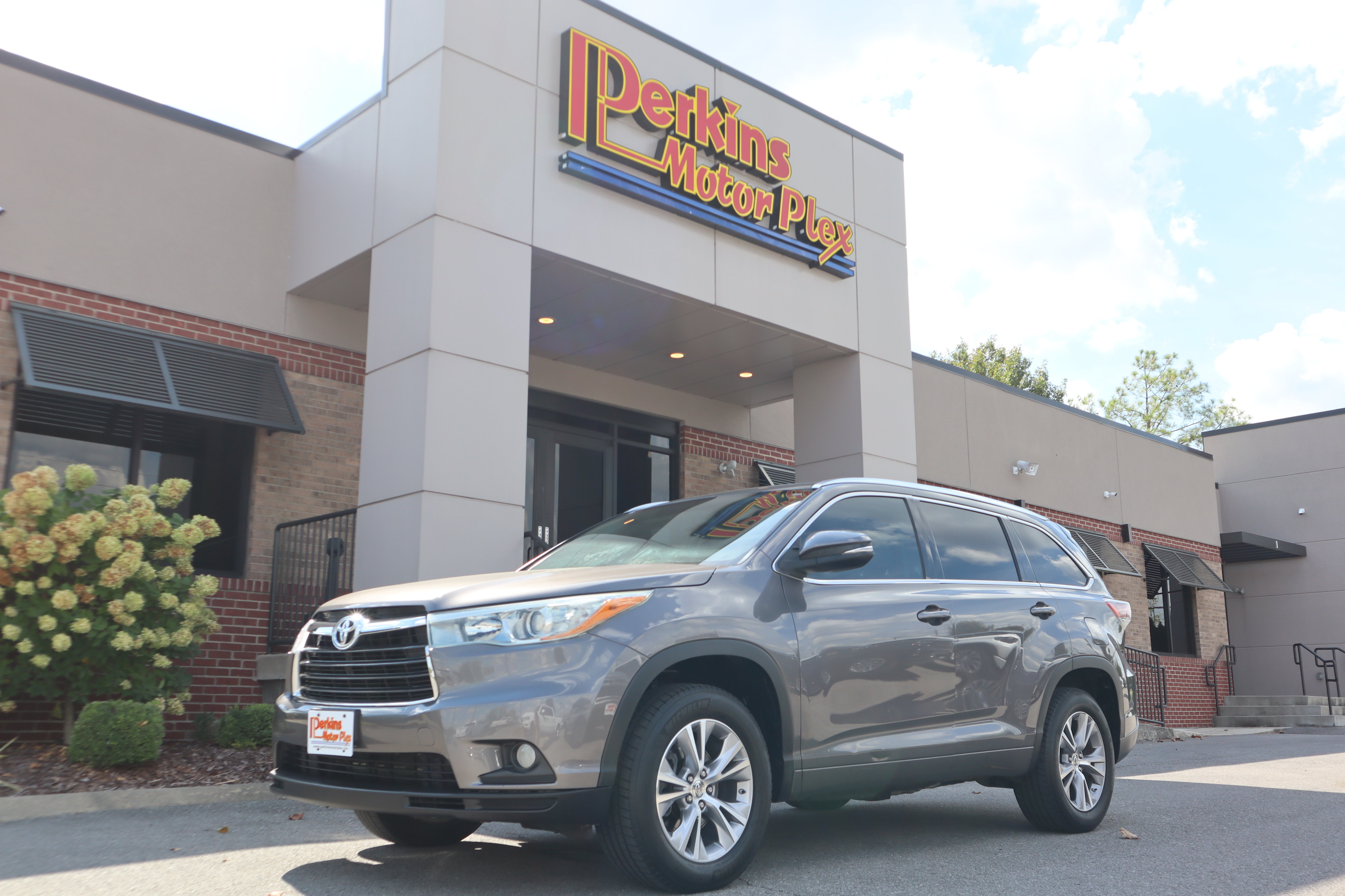 Used 2015 Toyota Highlander XLE FWD image 35