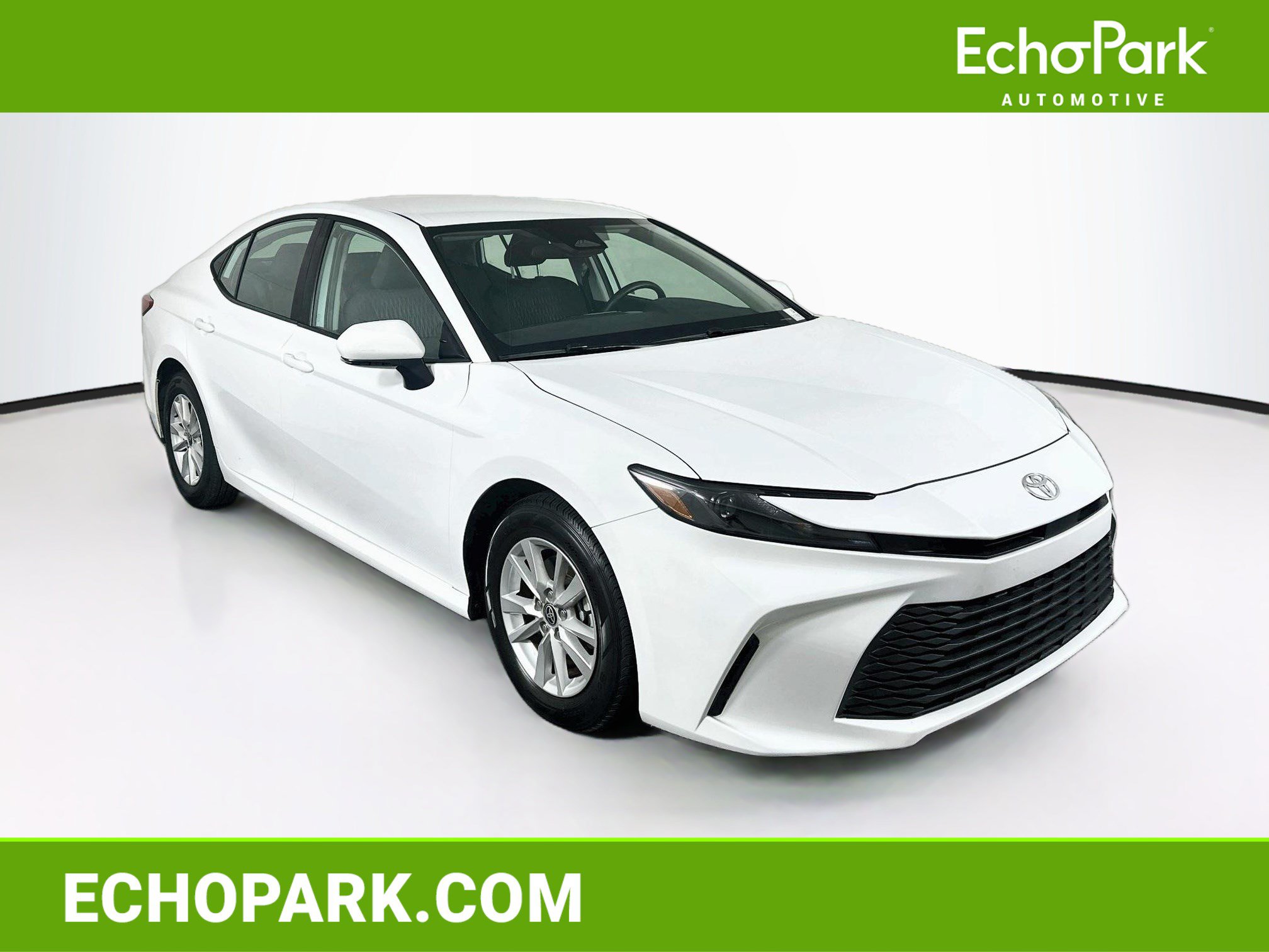 Used 2025 Toyota Camry LE FWD image 1