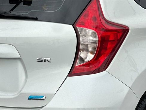 Used 2016 Nissan Versa Note SR image 33