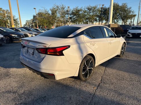 Certified 2025 Nissan Altima 2.5 SR image 5