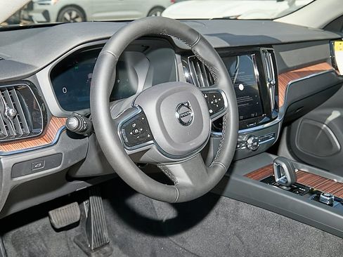New 2026 Volvo V60 B5 Cross Country Plus w/ Climate Package AWD/4WD image 13