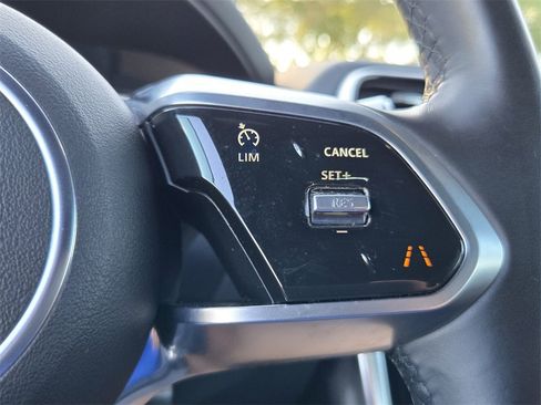 Used 2020 Jaguar XE S image 25