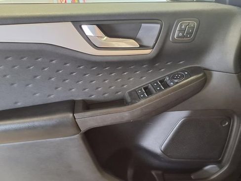 Used 2020 Ford Escape SEL FWD image 17