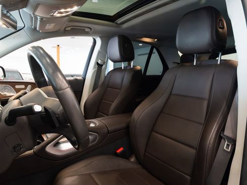 Used 2020 Mercedes-Benz GLE 350 GLE 350 w/ 3rd Row Seat Package image 7