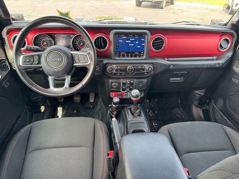 Used 2021 Jeep Wrangler Unlimited Rubicon AWD/4WD image 6