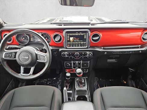 Used 2018 Jeep Wrangler Unlimited Rubicon AWD/4WD image 17