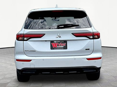 Used 2024 Mitsubishi Outlander SE Black Edition AWD/4WD image 5