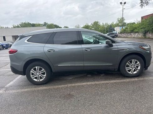 Used 2019 Buick Enclave Essence AWD/4WD image 4