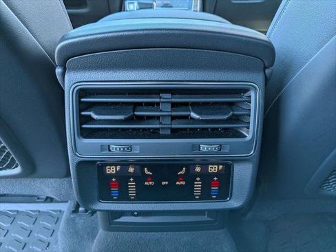 Certified 2023 Audi Q8 Premium Plus w/ Premium Plus Package image 23