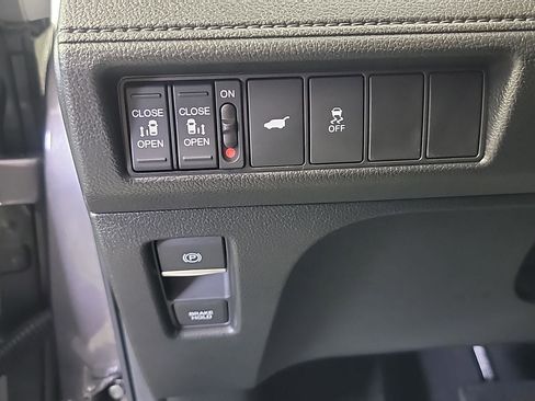 Certified 2025 Honda Odyssey EX-L image 38