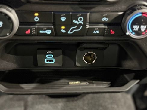 New 2026 Ford F350 XLT w/ XLT Premium Package AWD/4WD image 97