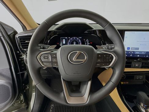 Used 2024 Lexus NX 250 FWD image 11