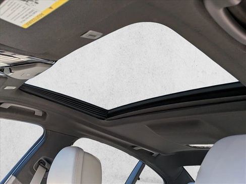 Used 2018 BMW 530e xDrive image 19