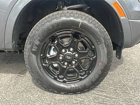 New 2025 Ford Ranger Lariat w/ FX4 Off-Road Package image 10