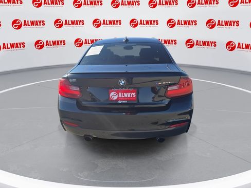 Used 2016 BMW M235i Coupe w/ Technology Package image 4