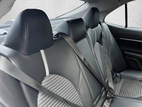 Used 2019 Toyota Camry SE image 21