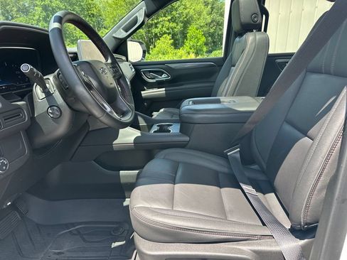 Used 2024 Chevrolet Tahoe RST w/ Luxury Package RWD image 10