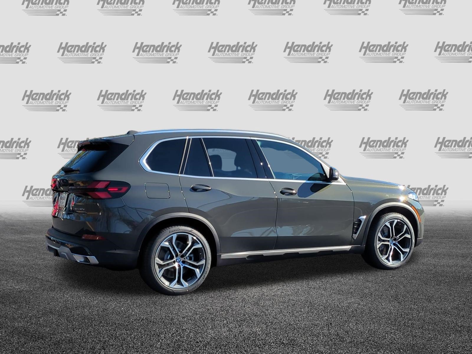 Certified 2026 BMW X5 xDrive50e w/ Climate Comfort Package AWD/4WD image 10