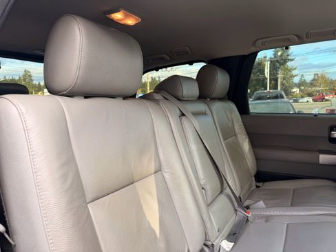 Used 2020 Toyota Sequoia Limited w/ Safety & Convenience Package AWD/4WD image 40