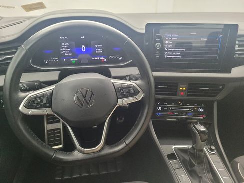 Used 2025 Volkswagen Jetta Sport FWD image 22