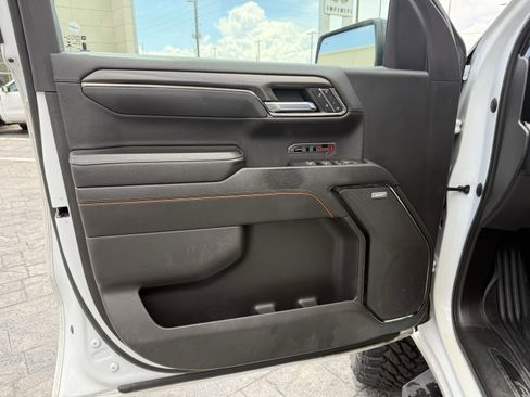 Used 2023 GMC Sierra 1500 AT4 AWD/4WD image 7