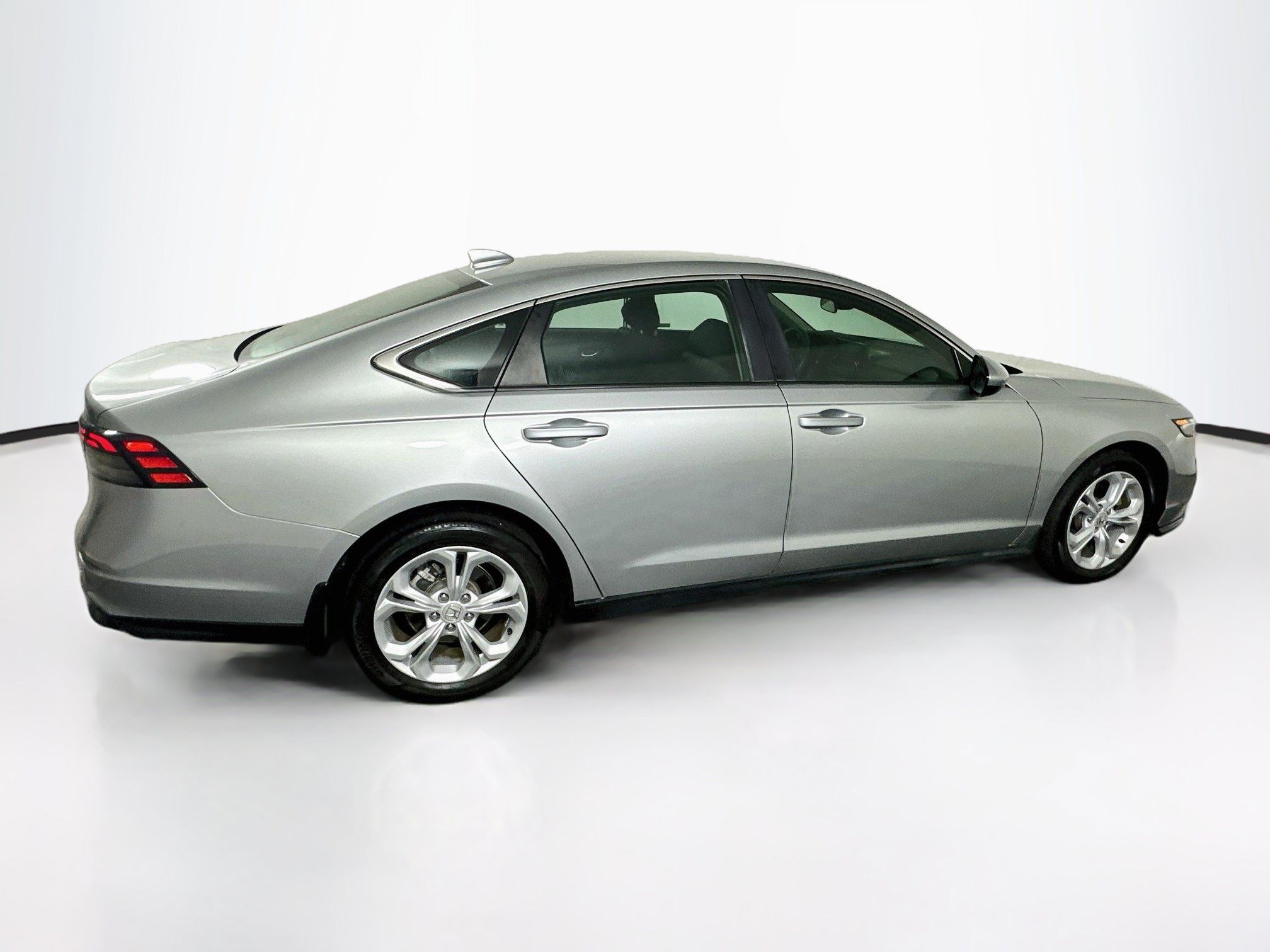 Used 2024 Honda Accord LX image 10