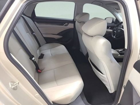 Used 2019 Honda Accord LX image 13