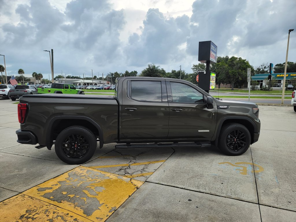 Used 2023 GMC Sierra 1500 Elevation w/ LPO, Elevation Black Package RWD image 6