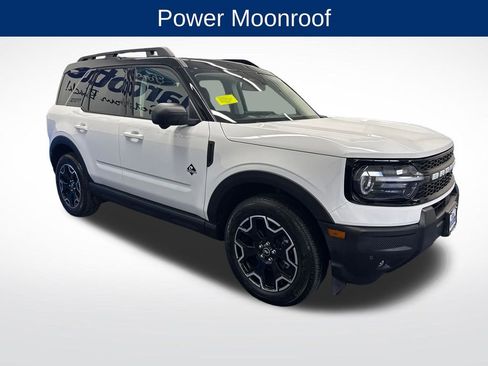 Certified 2025 Ford Bronco Sport Outer Banks w/ Outer Banks Tech Package+ AWD/4WD image 8